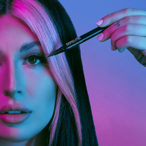 Prueba nuestro eyeliner magnético con punta de fieltro